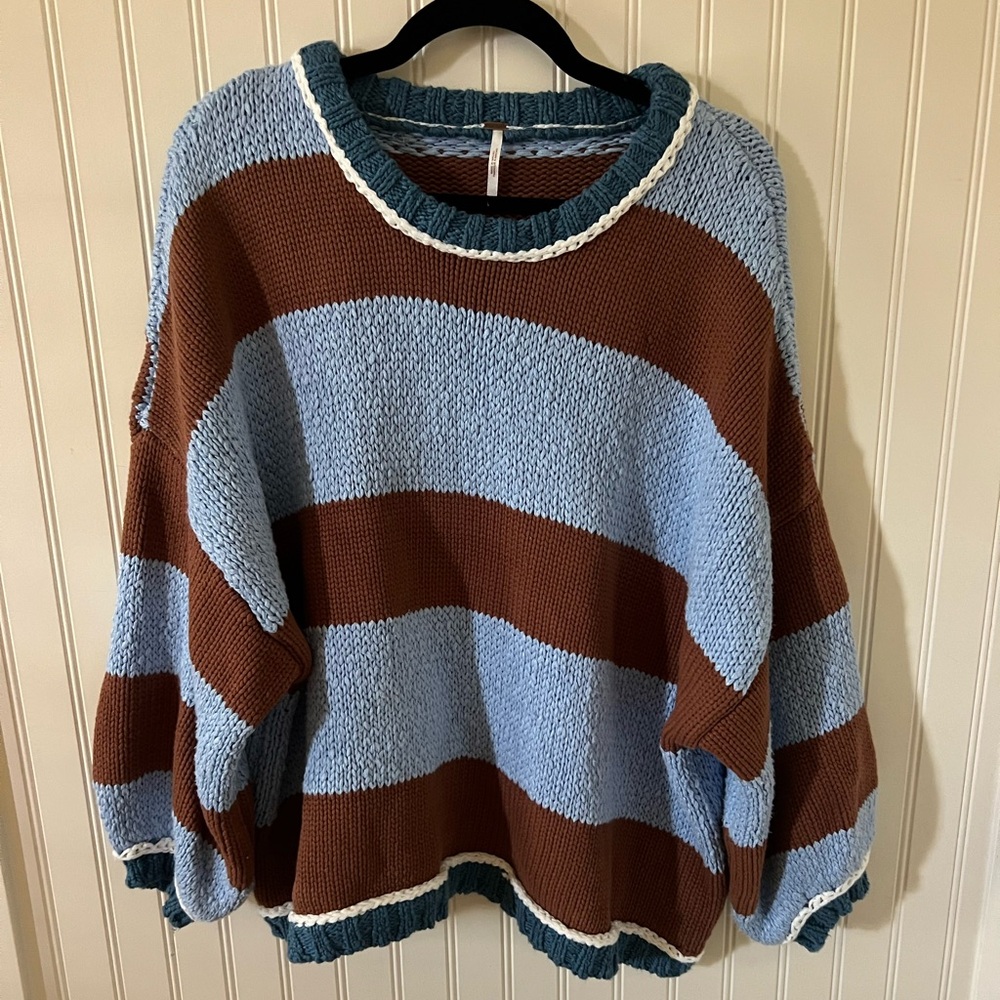 FREE PEOPLE BEACH BALL CHIC PULLOVER